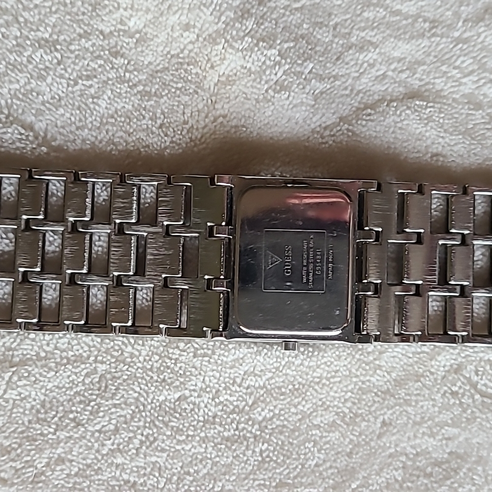 Watch - Picture 2 of 3